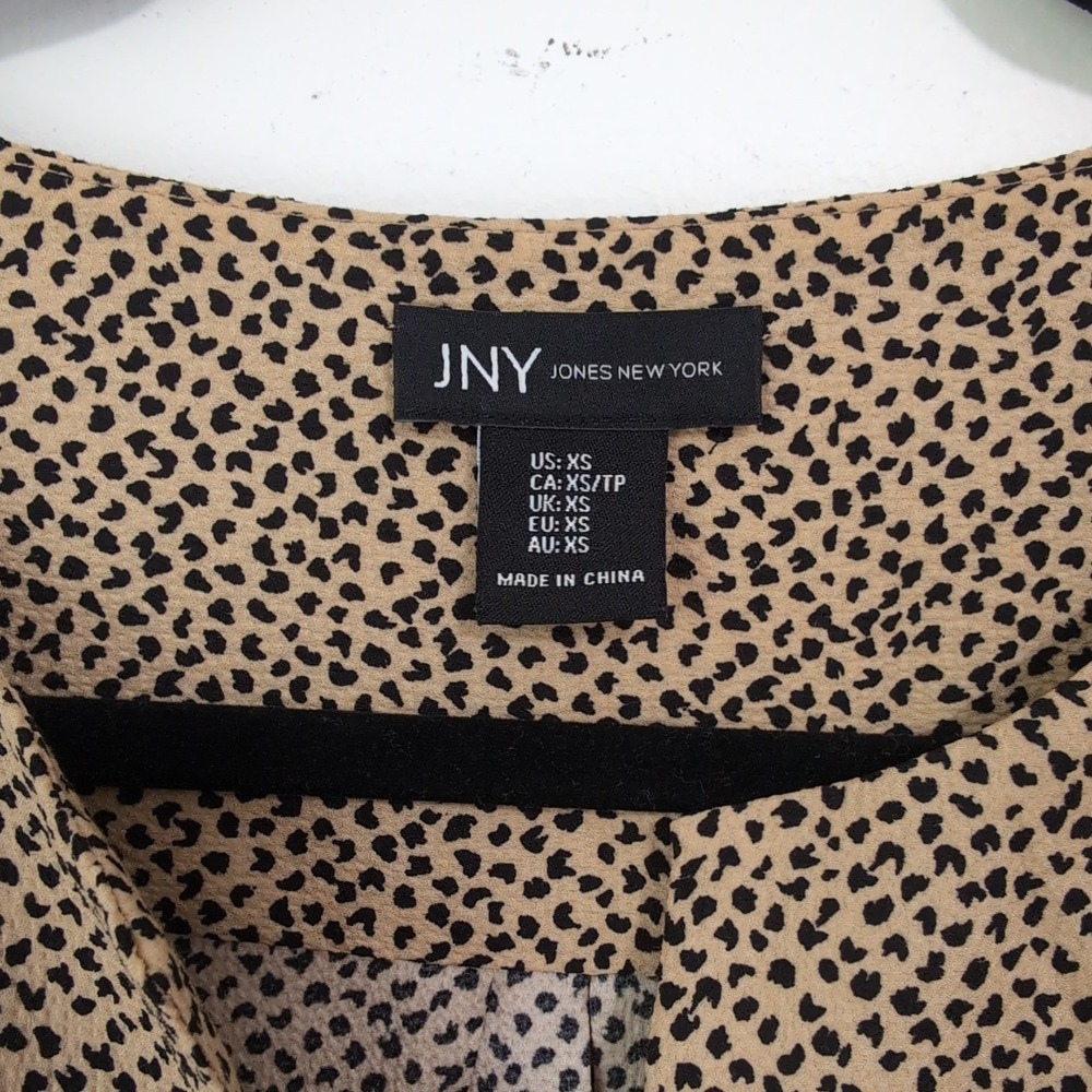 Jones New York Animal Print Puff Sleeve V-Neck Blouse XS - Picture 3 of 15